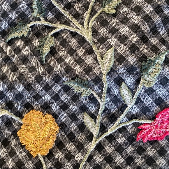 ZARA SKIRT (XS) - Picture 4 of 4